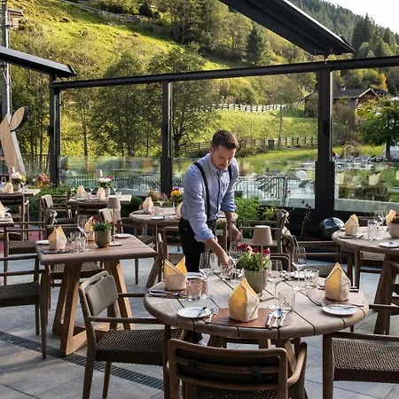 Szálloda Alois 4 Sterne Superior Tux