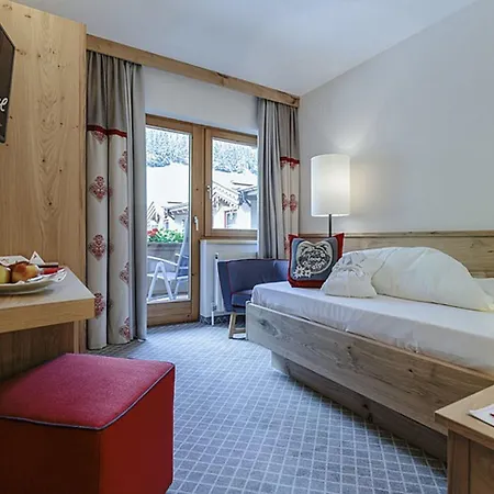 Szálloda Alois 4 Sterne Superior Tux