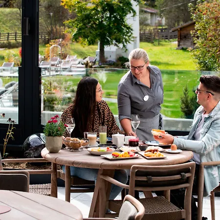 Ξενοδοχείο Alois 4 Sterne Superior Tux