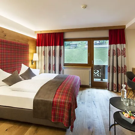 Szálloda Alois 4 Sterne Superior Tux