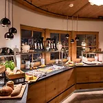 Alois 4 Sterne Superior Hotel 4*