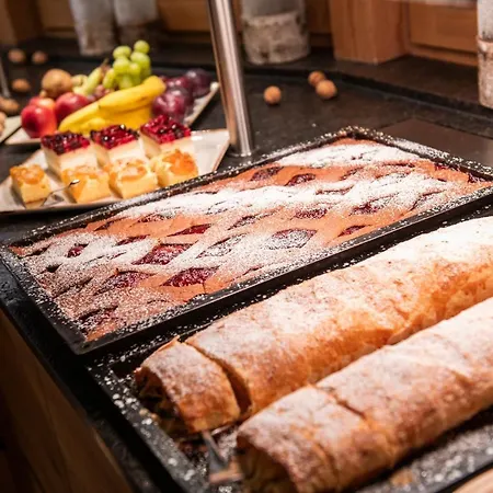 Alois 4 Sterne Superior Hotel